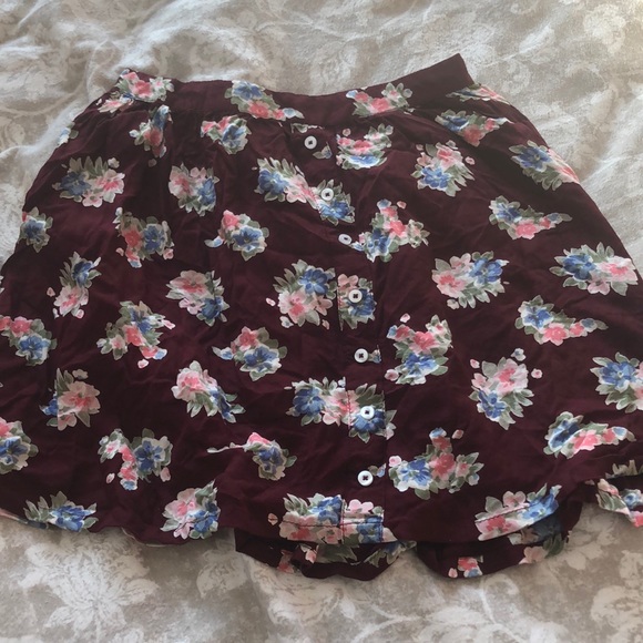 Hollister Floral mini skirt - Picture 1 of 5